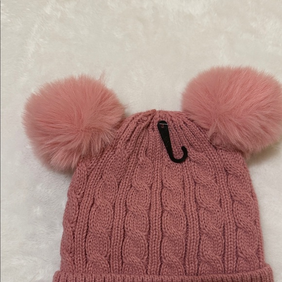 🆕 Pink Pom-Pom Beanie - Picture 3 of 6